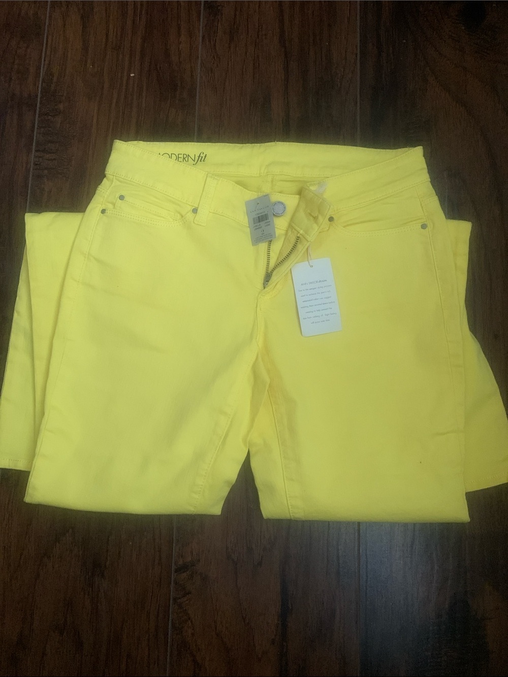 Ann Taylor Modern Fit Bright Yellow Women’s Slim Leg Jeans